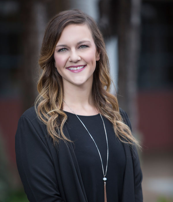 Meredith Helle Headshot